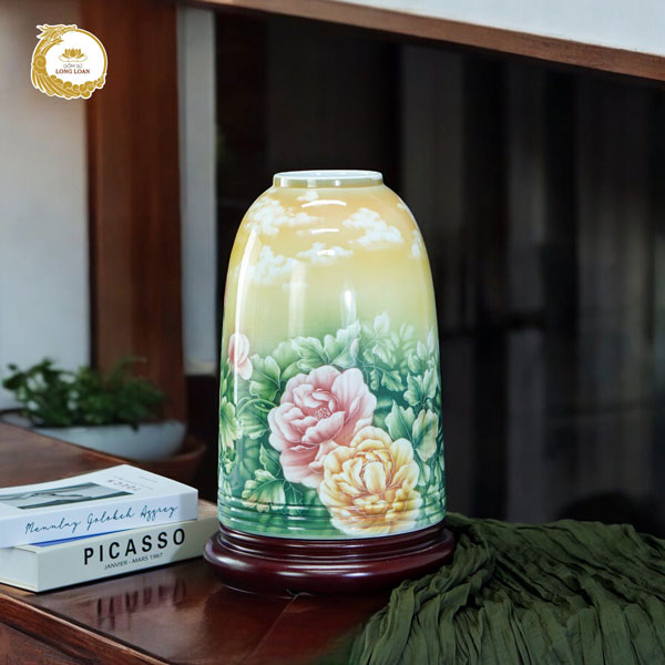 Bình chuông sứ dáng xuân khải lộc