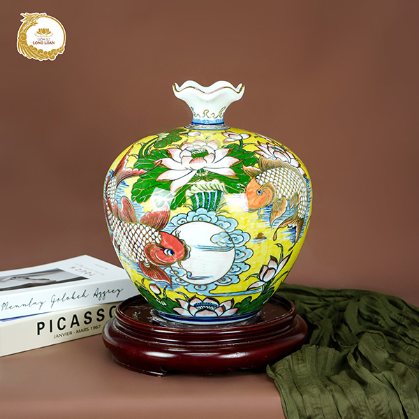 Bình hút lộc Liên Ngư Tịnh Cảnh (miệng lượn sóng) – Gốm sứ Bát Tràng