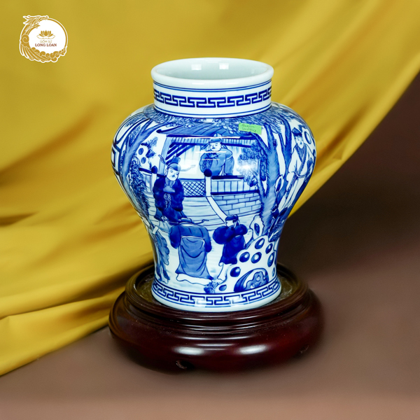 Bình gốm Bát Tràng men lam vẽ cảnh quan trường gốm sứ Long Loan