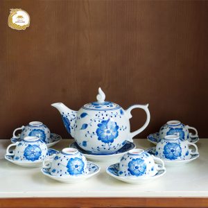 Bộ ấm chén uống trà Bát Tràng vẽ men lam hoa dây cao cấp
