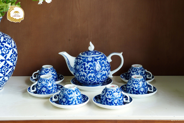 Bộ ấm trà hoa sen cách điệu men lam gốm sứ Bát Tràng