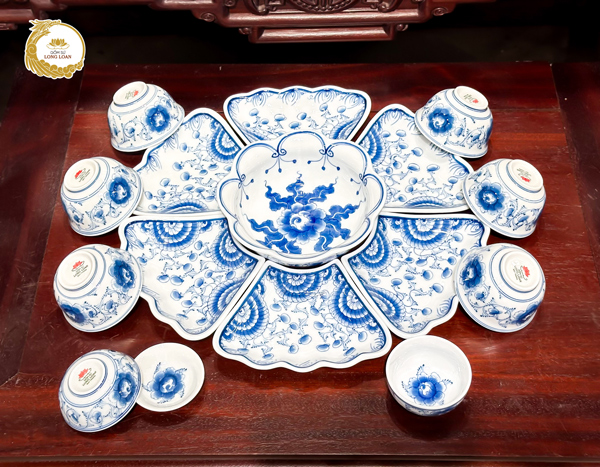 Bộ bát đĩa hoa mặt trời Hoa Mẫu Đơn men lam – Gốm sứ Bát Tràng